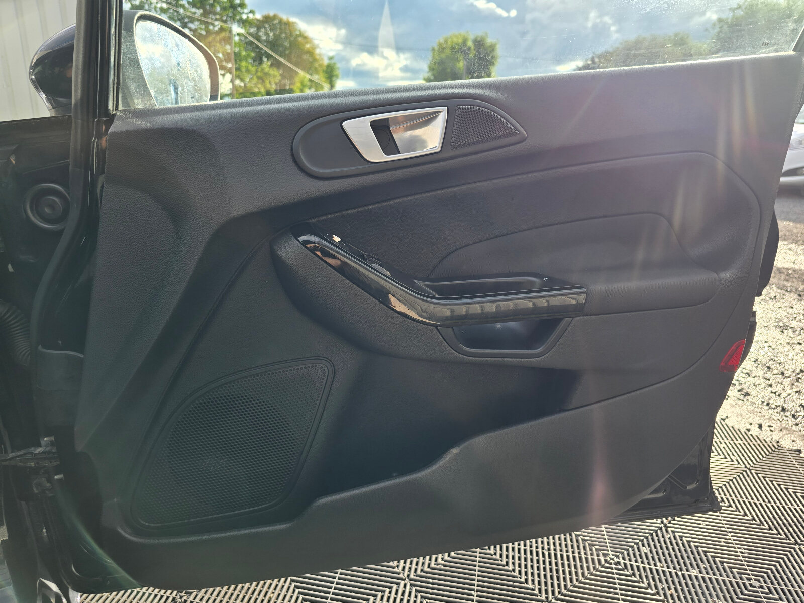 2014 Ford Fiesta  TITANIUM 1.0 PETROL - Image 18