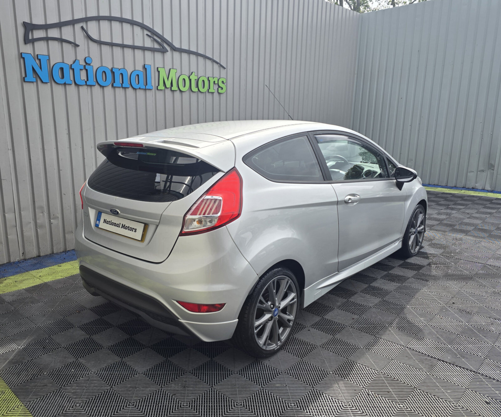 2016 Ford Fiesta ZETEC-S 1.0 PETROL - Image 3