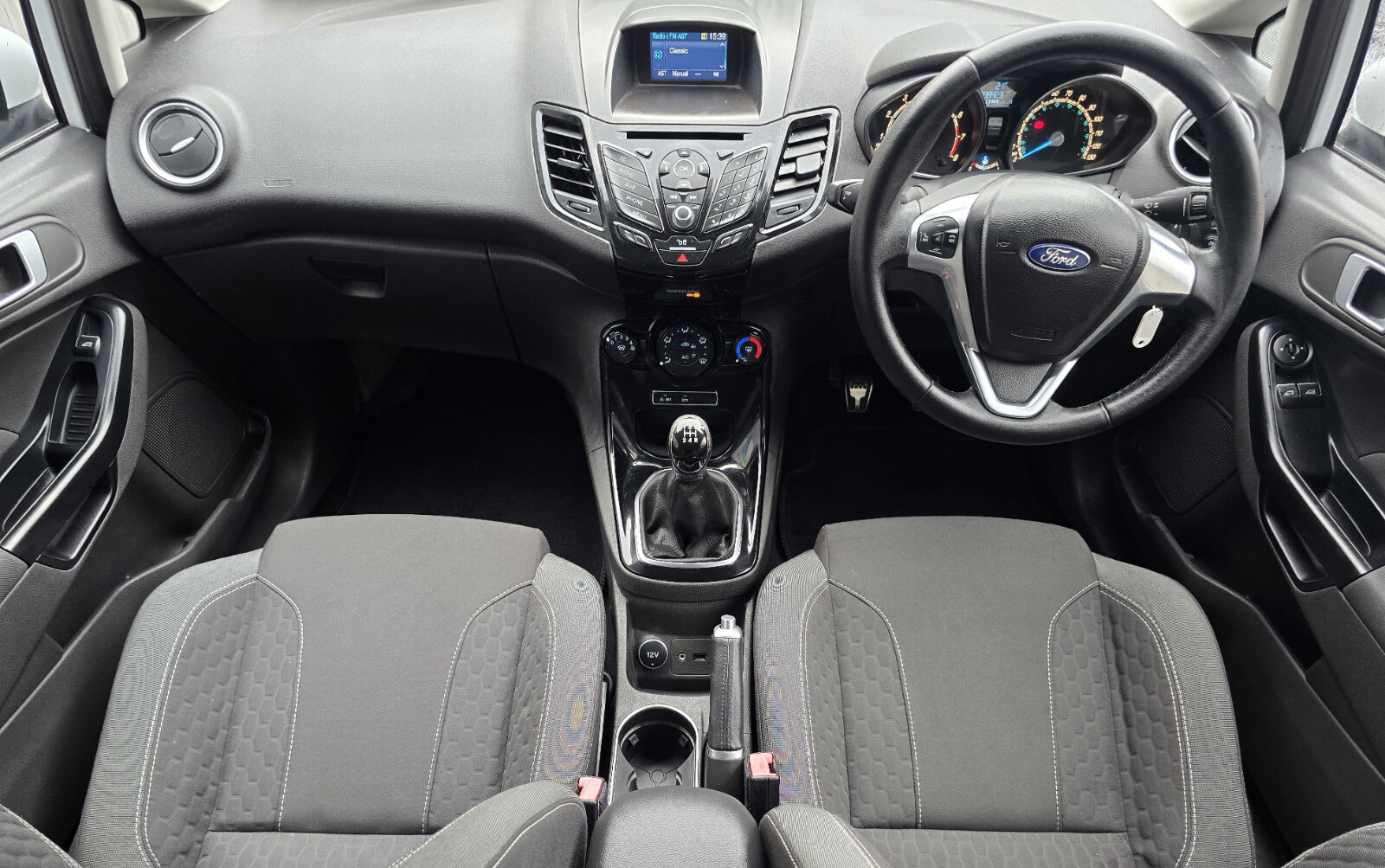 2016 Ford Fiesta ZETEC-S 1.0 PETROL - Image 11