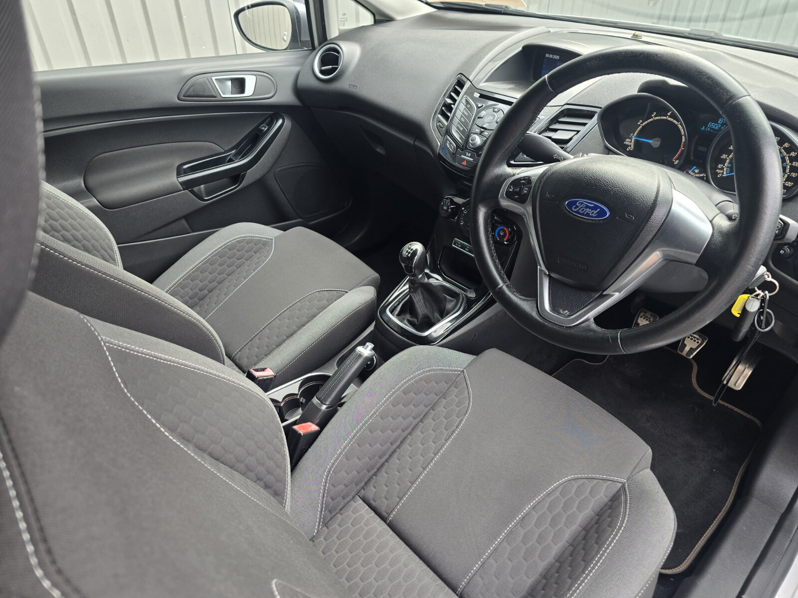 2016 Ford Fiesta ZETEC-S 1.0 PETROL - Image 12