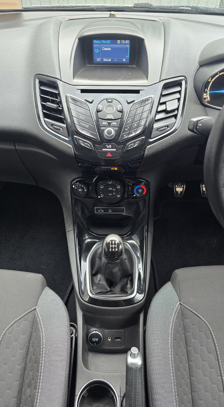 2016 Ford Fiesta ZETEC-S 1.0 PETROL - Image 14