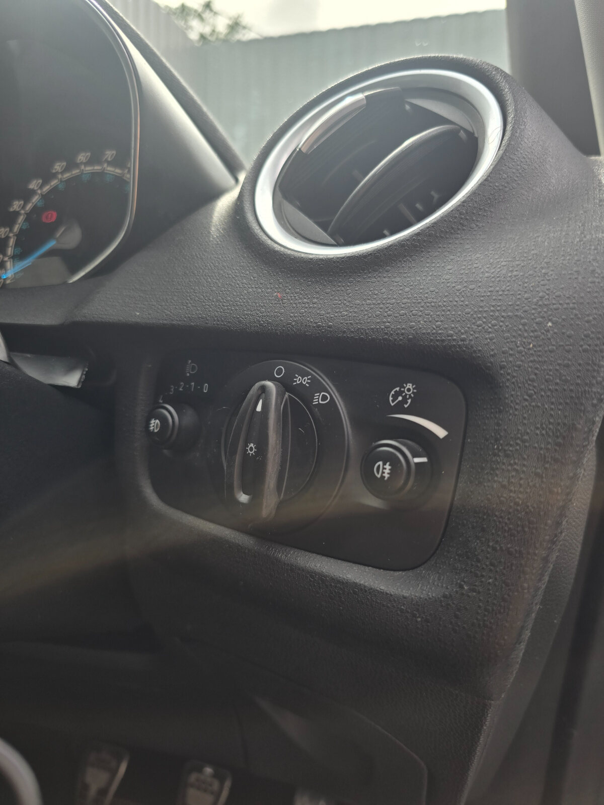 2016 Ford Fiesta ZETEC-S 1.0 PETROL - Image 18