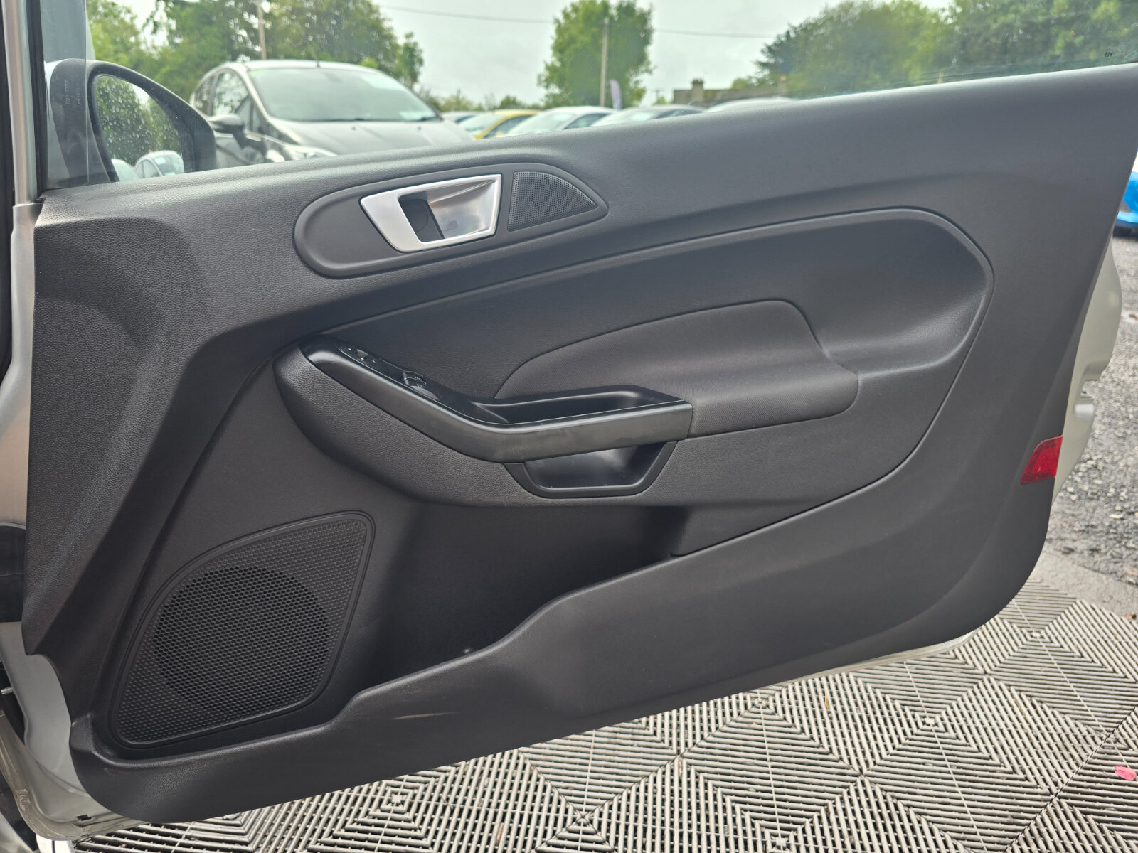 2016 Ford Fiesta ZETEC-S 1.0 PETROL - Image 19