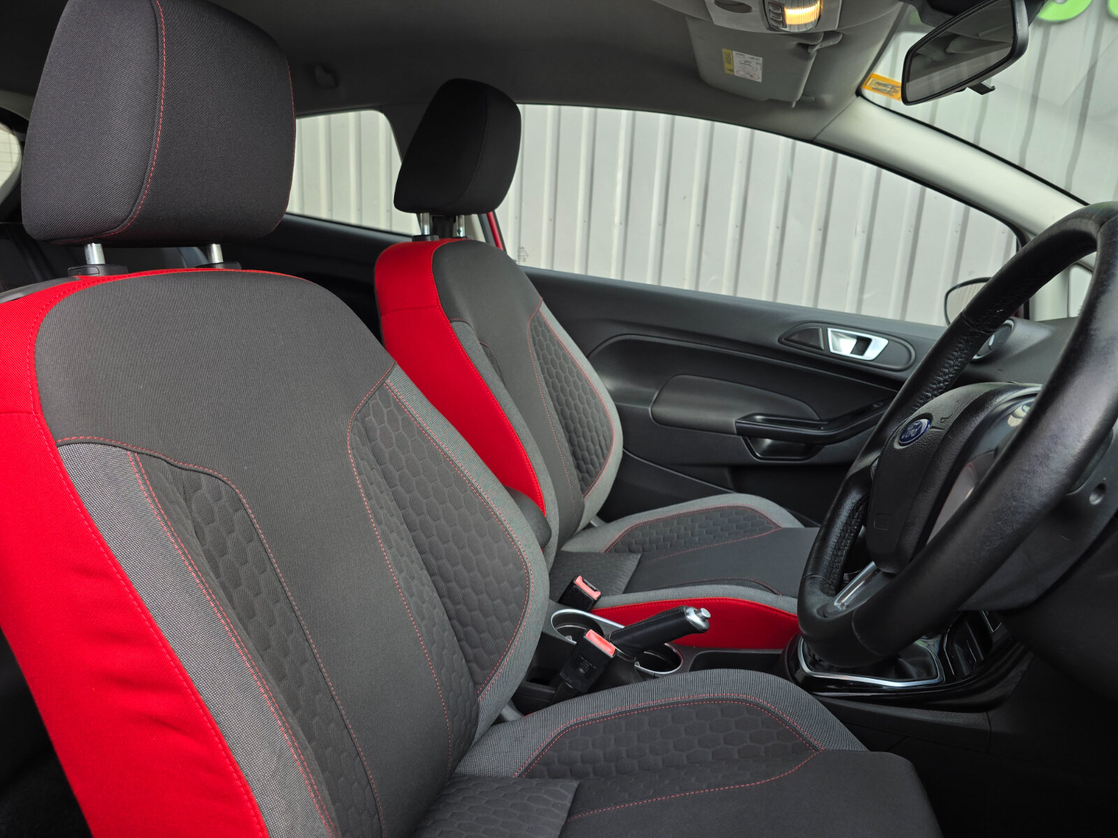 2015 Ford Fiesta ZETEC-S 1.0 PETROL - Image 12