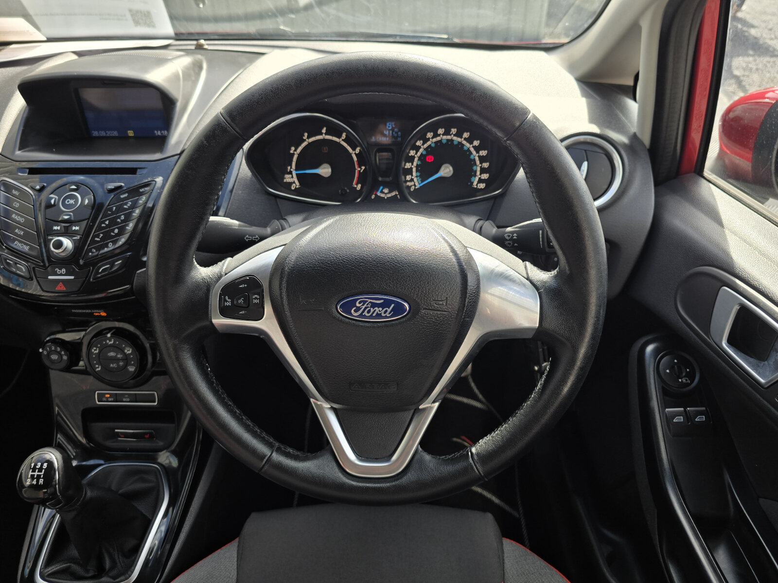 2015 Ford Fiesta ZETEC-S 1.0 PETROL - Image 17