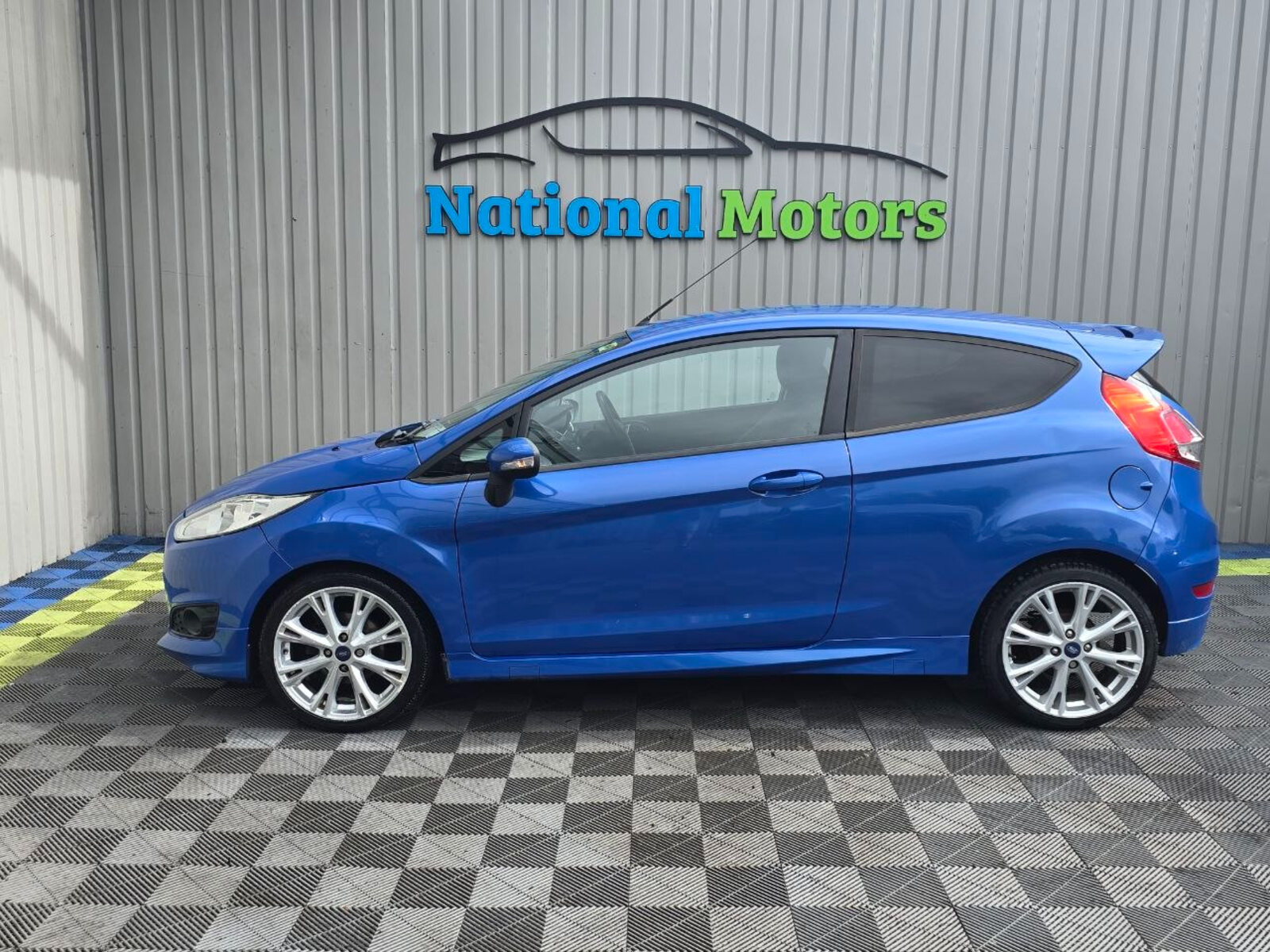 2013 Ford Fiesta ZETEC-S 1.0 PETROL - Image 6