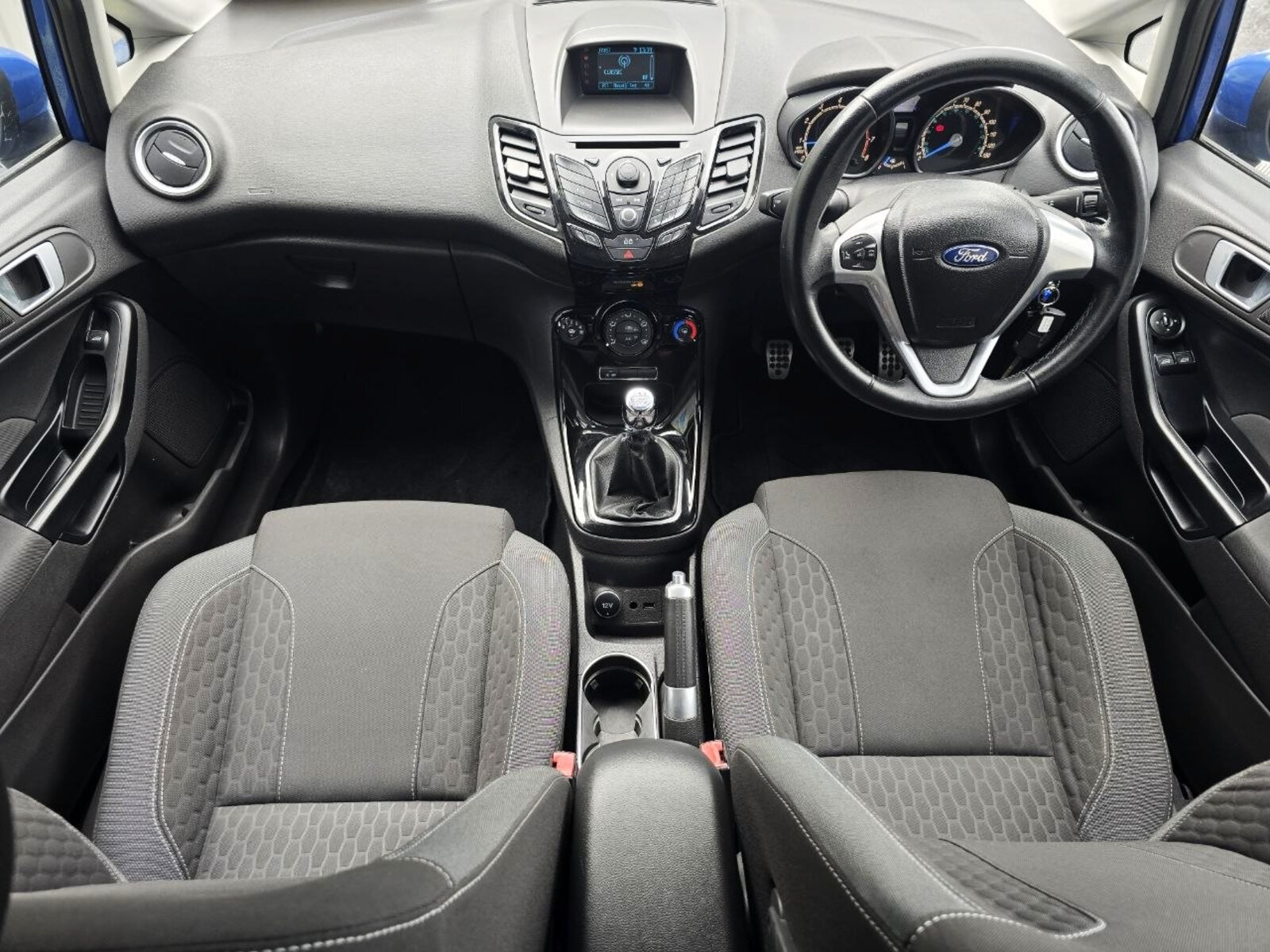 2013 Ford Fiesta ZETEC-S 1.0 PETROL - Image 10