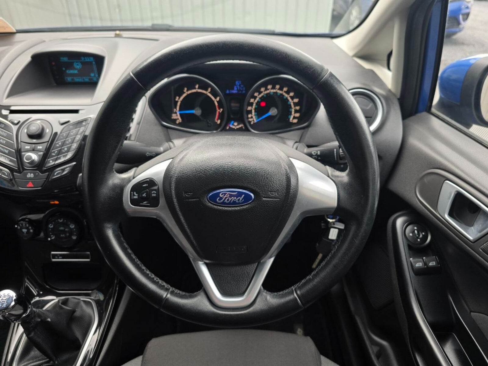 2013 Ford Fiesta ZETEC-S 1.0 PETROL - Image 17