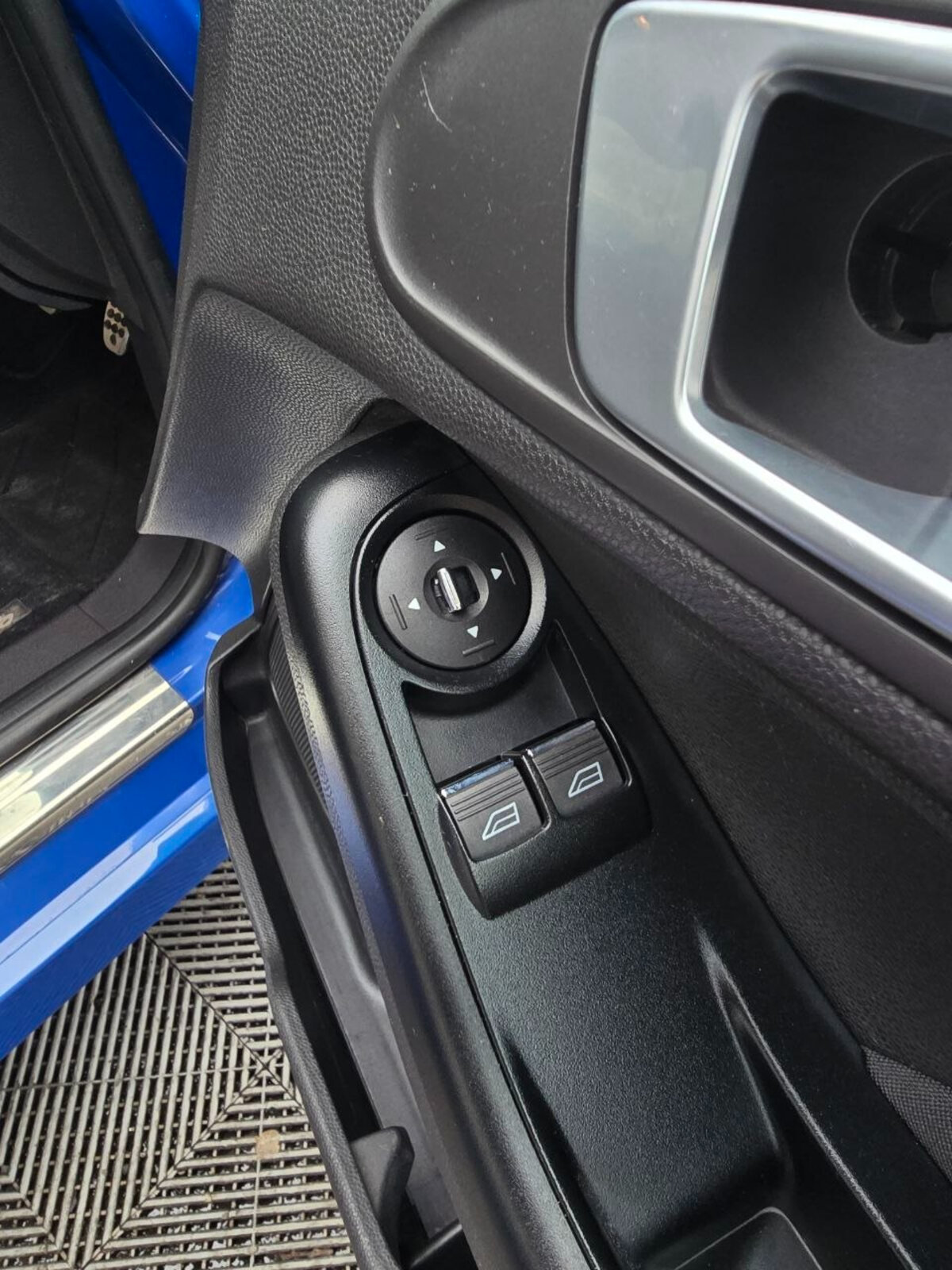 2013 Ford Fiesta ZETEC-S 1.0 PETROL - Image 20