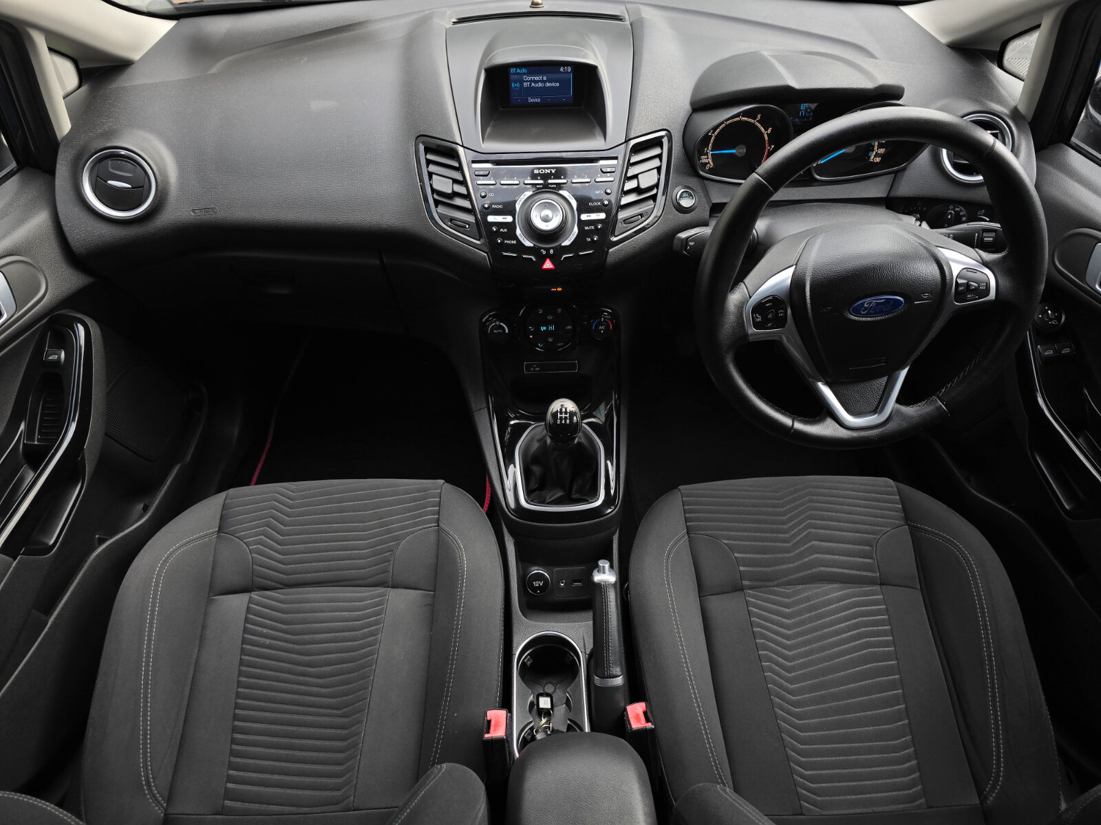 2014 Ford Fiesta TITANIUM 1.0 PETROL - Image 10