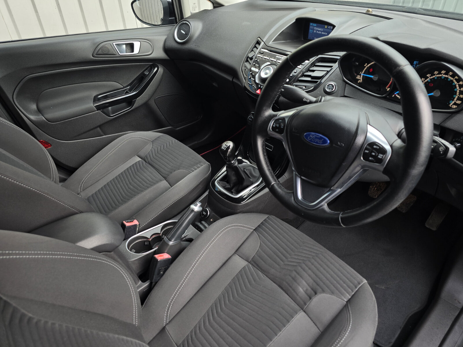 2014 Ford Fiesta TITANIUM 1.0 PETROL - Image 11
