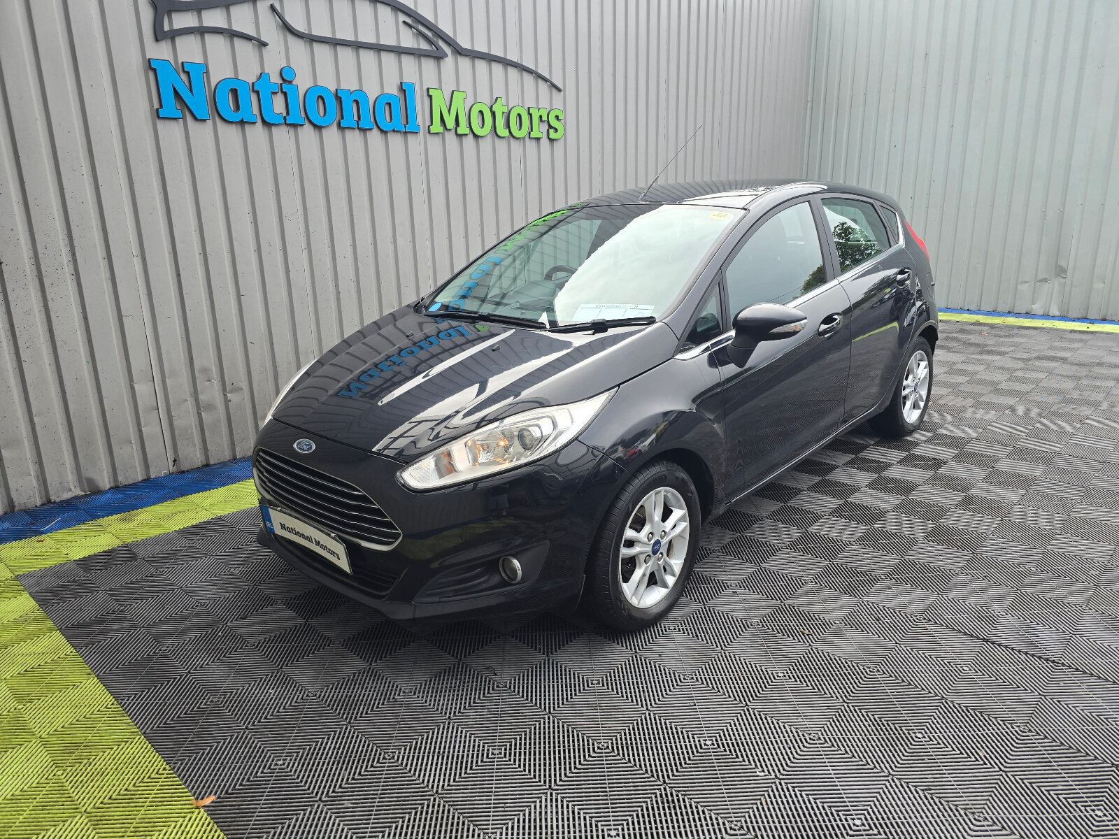 2014 Ford Fiesta ZETEC 1.0 PETROL - Image 8