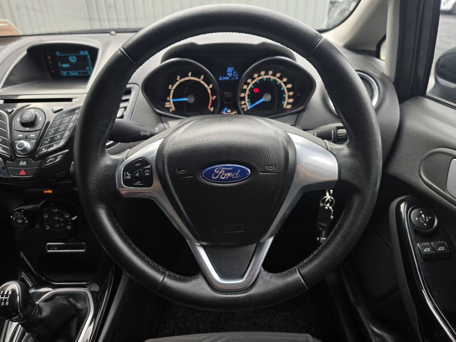 2014 Ford Fiesta ZETEC 1.0 PETROL - Image 16