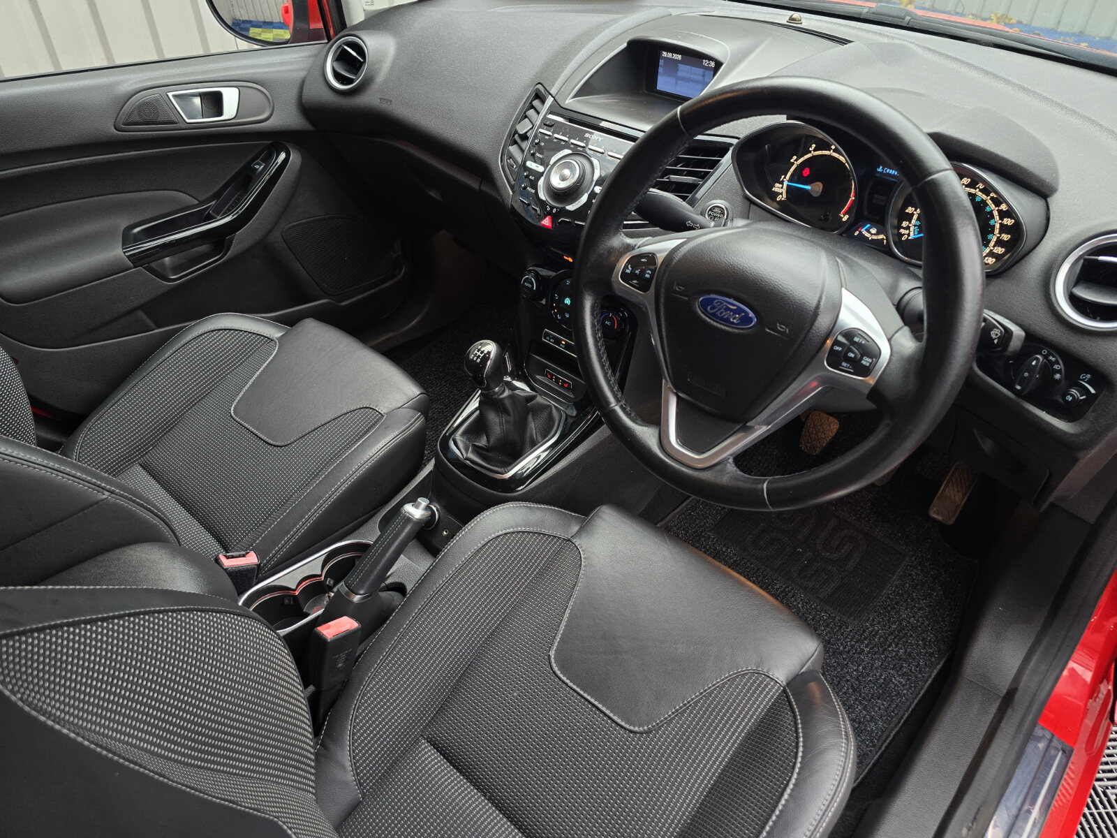 2015 Ford Fiesta TITANIUM X 1.0 PETROL - Image 11