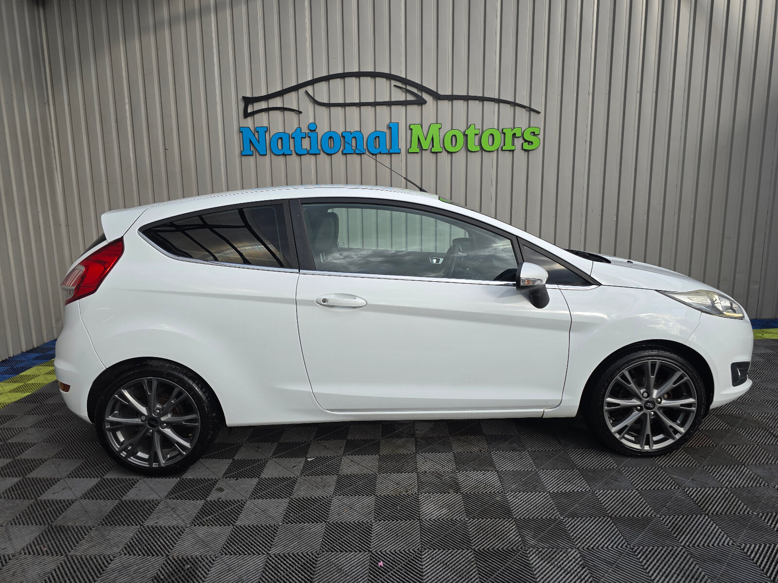 2014 Ford Fiesta SPECIAL ZETEC 1.0 PETROL - Image 2