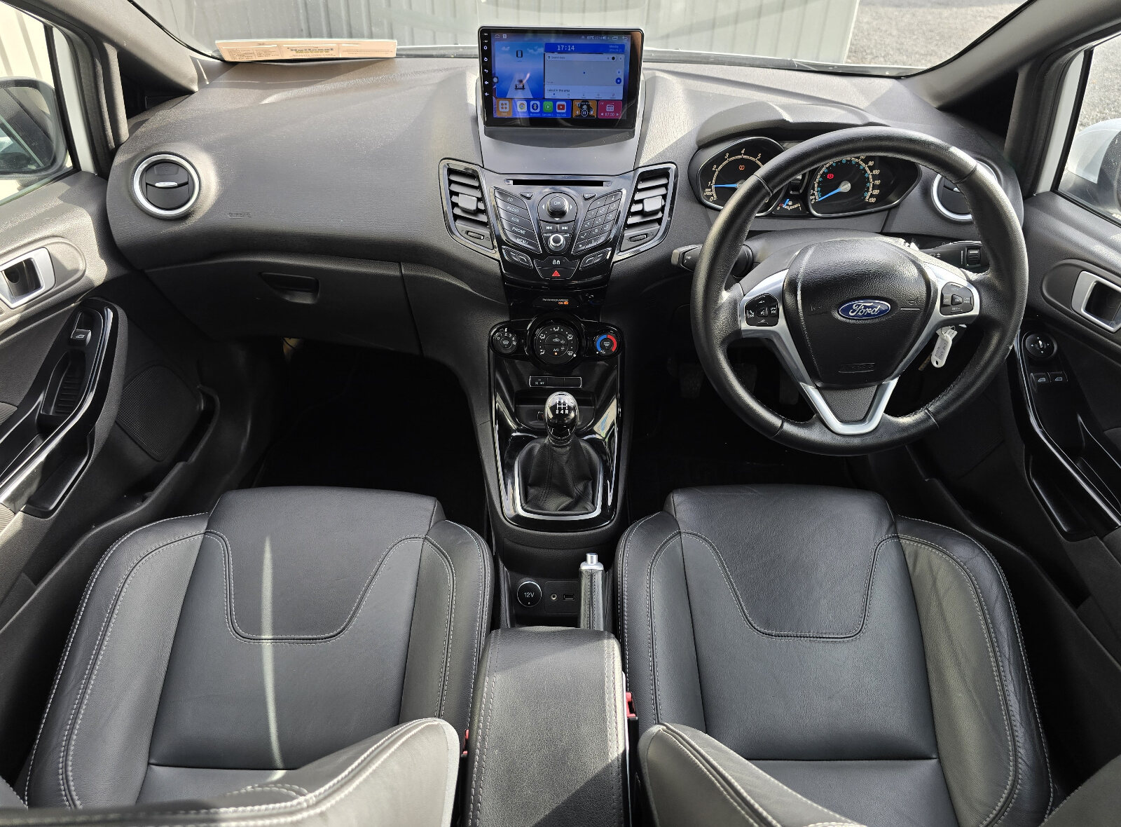2014 Ford Fiesta SPECIAL ZETEC 1.0 PETROL - Image 10