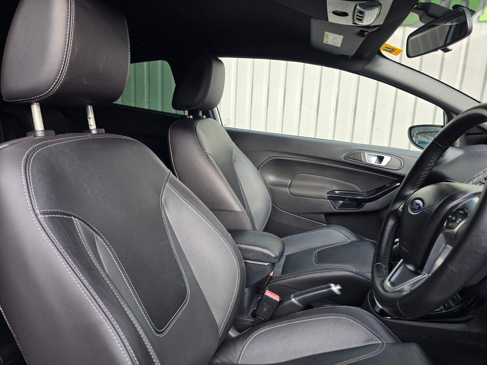 2014 Ford Fiesta SPECIAL ZETEC 1.0 PETROL - Image 12