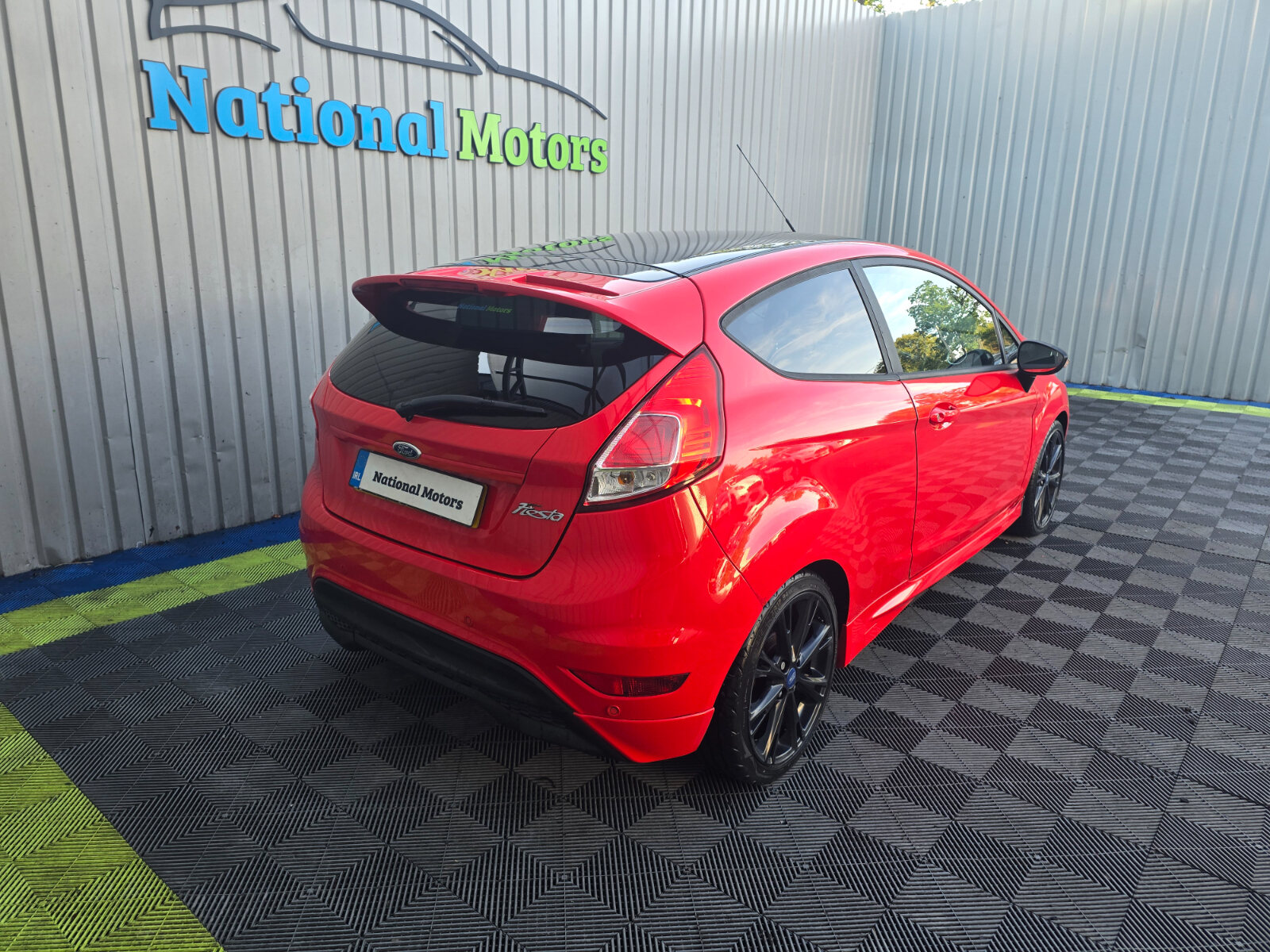 2014 Ford Fiesta ZETEC-S 1.0 PETROL - Image 3