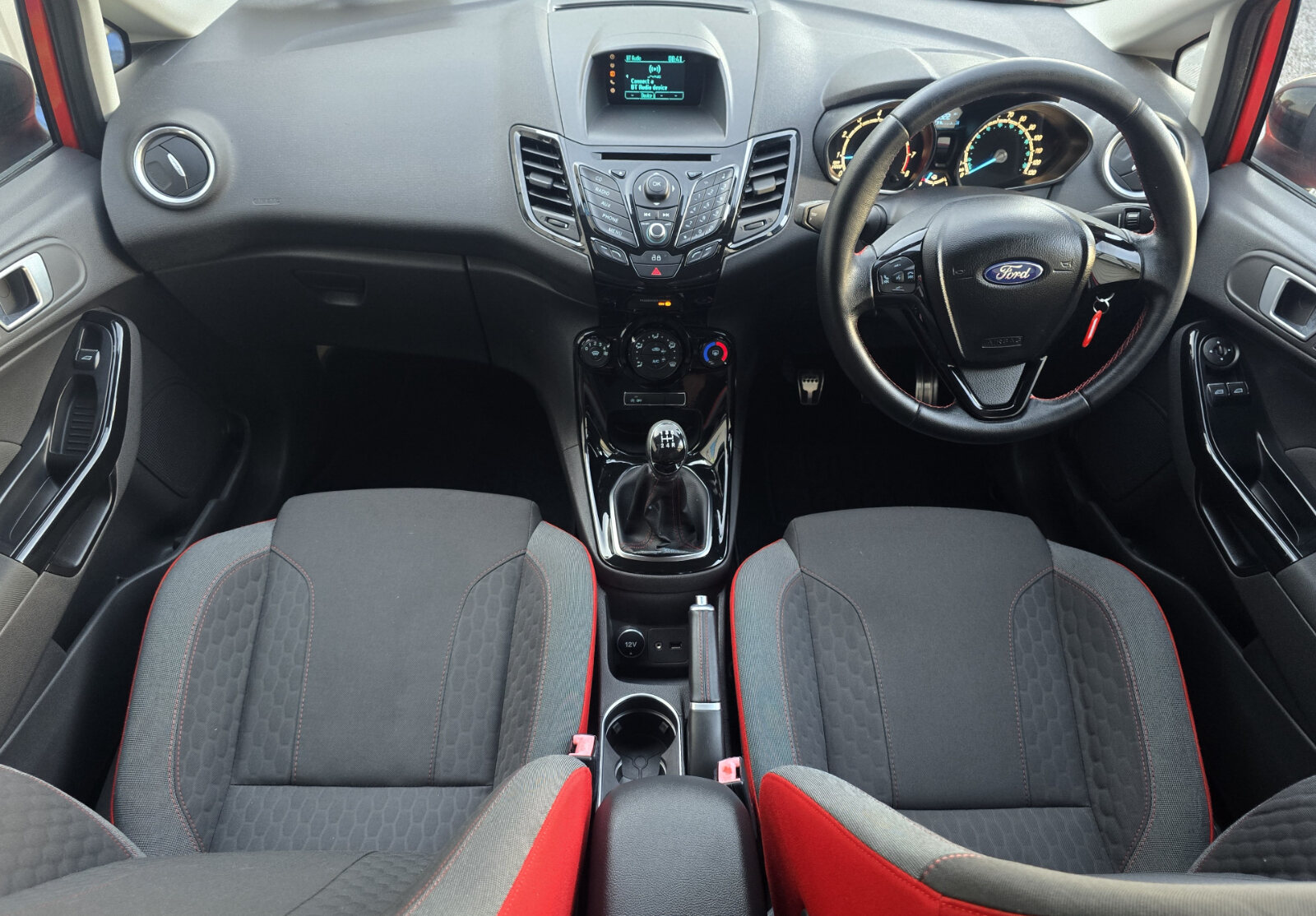 2014 Ford Fiesta ZETEC-S 1.0 PETROL - Image 11