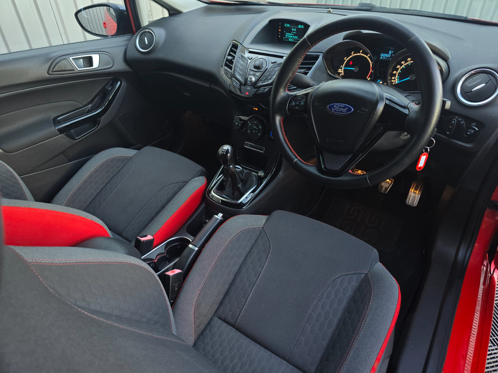 2014 Ford Fiesta ZETEC-S 1.0 PETROL - Image 12