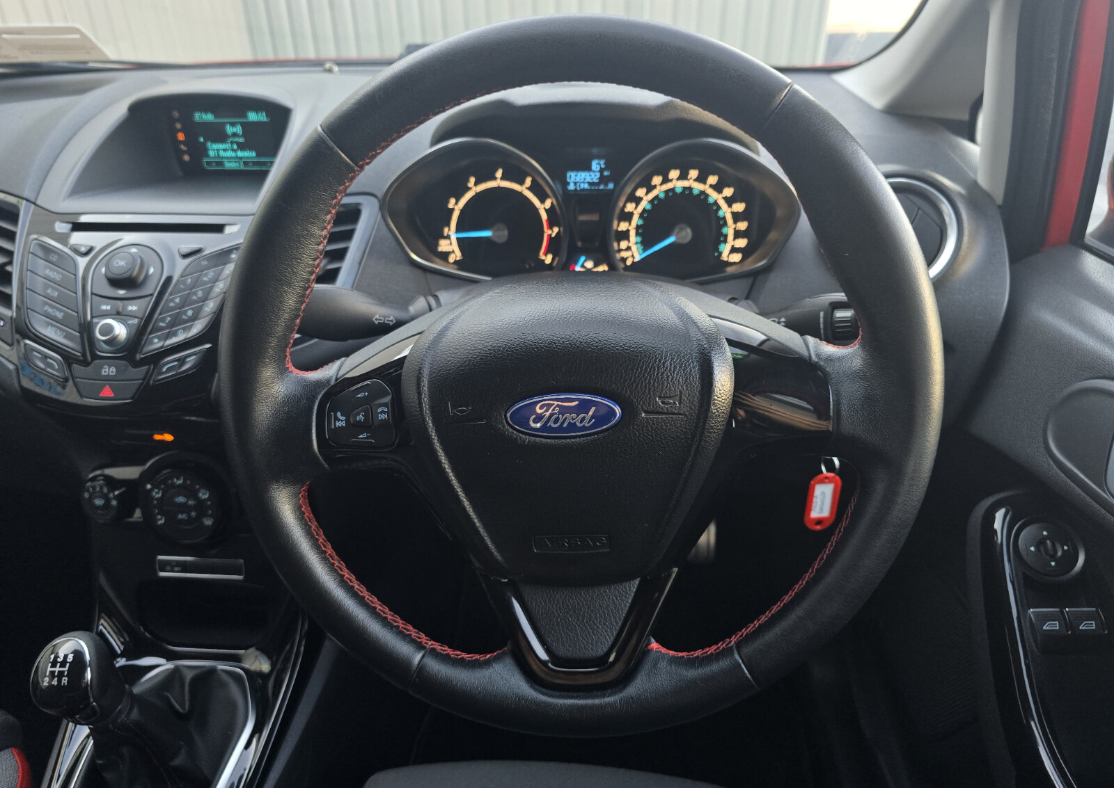 2014 Ford Fiesta ZETEC-S 1.0 PETROL - Image 18