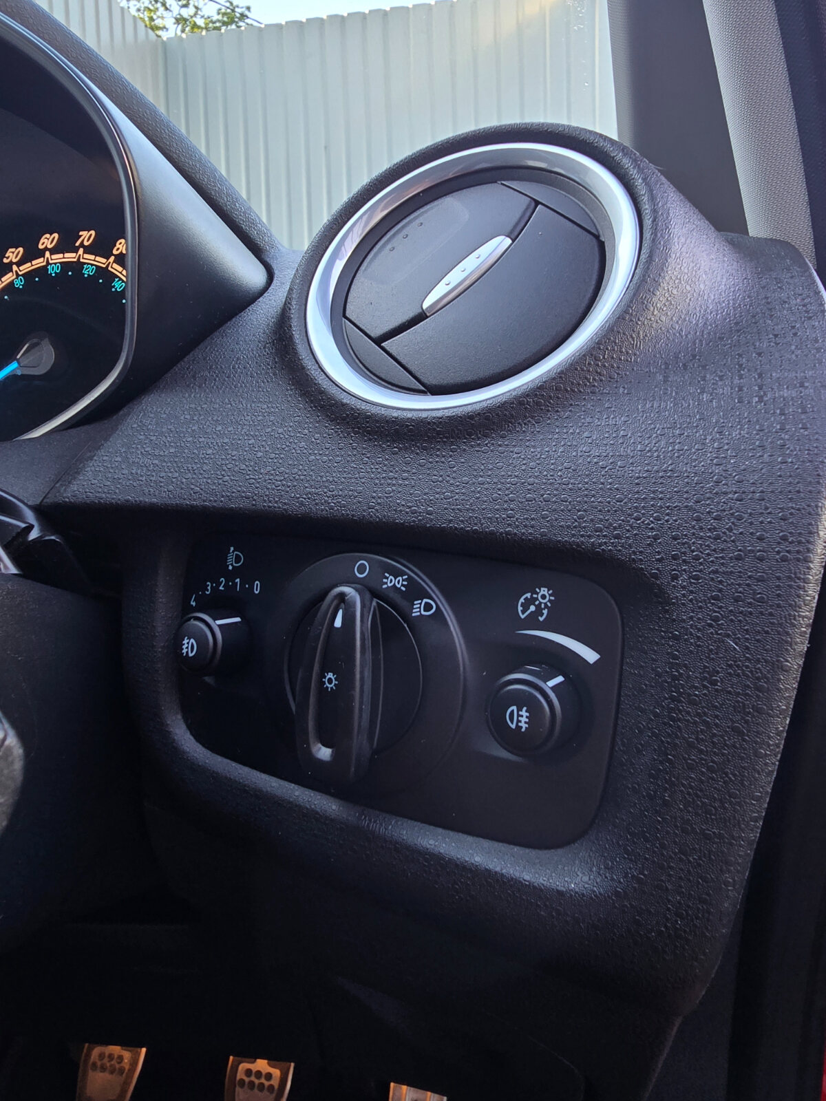 2014 Ford Fiesta ZETEC-S 1.0 PETROL - Image 19