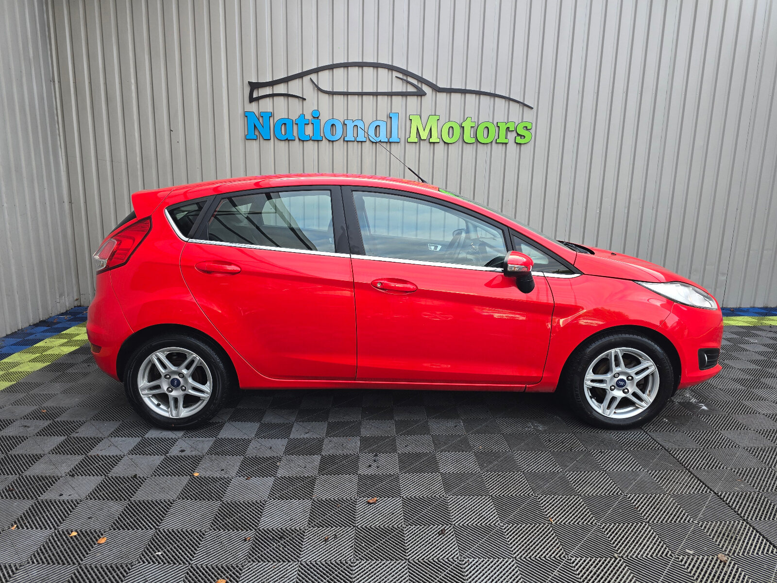 2013 Ford Fiesta 1.0 PETROL - Image 2