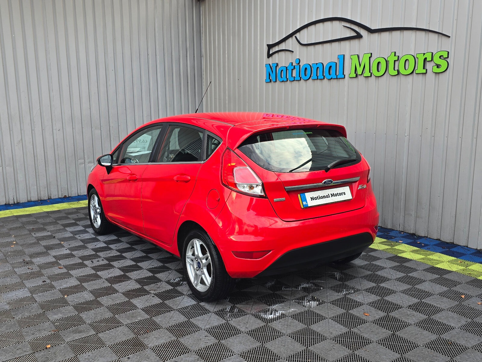 2013 Ford Fiesta 1.0 PETROL - Image 5