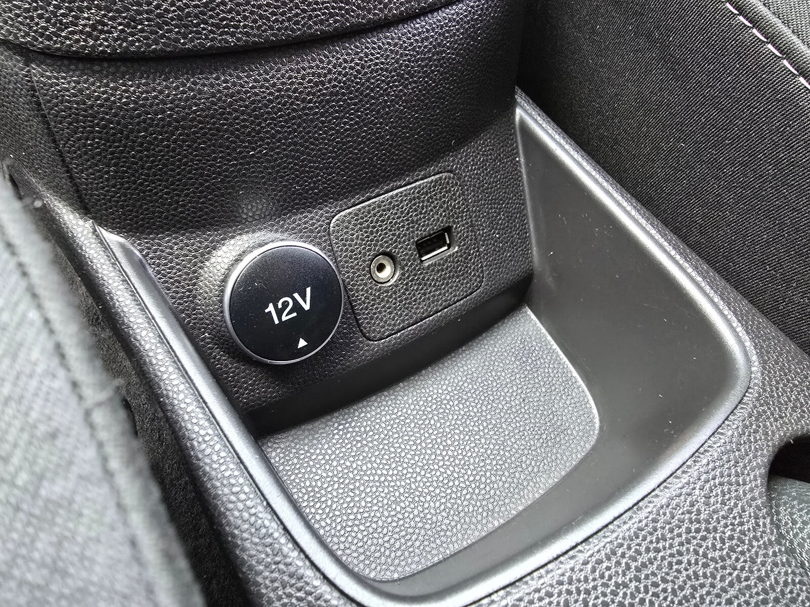 2013 Ford Fiesta 1.0 PETROL - Image 14