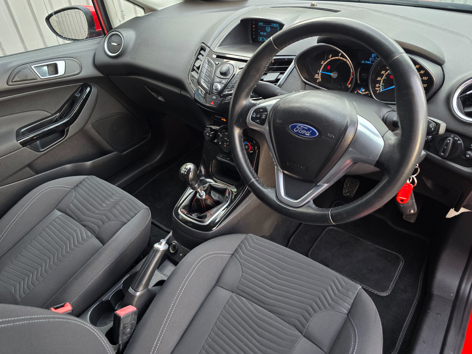 2013 Ford Fiesta 1.2 PETROL - Image 12