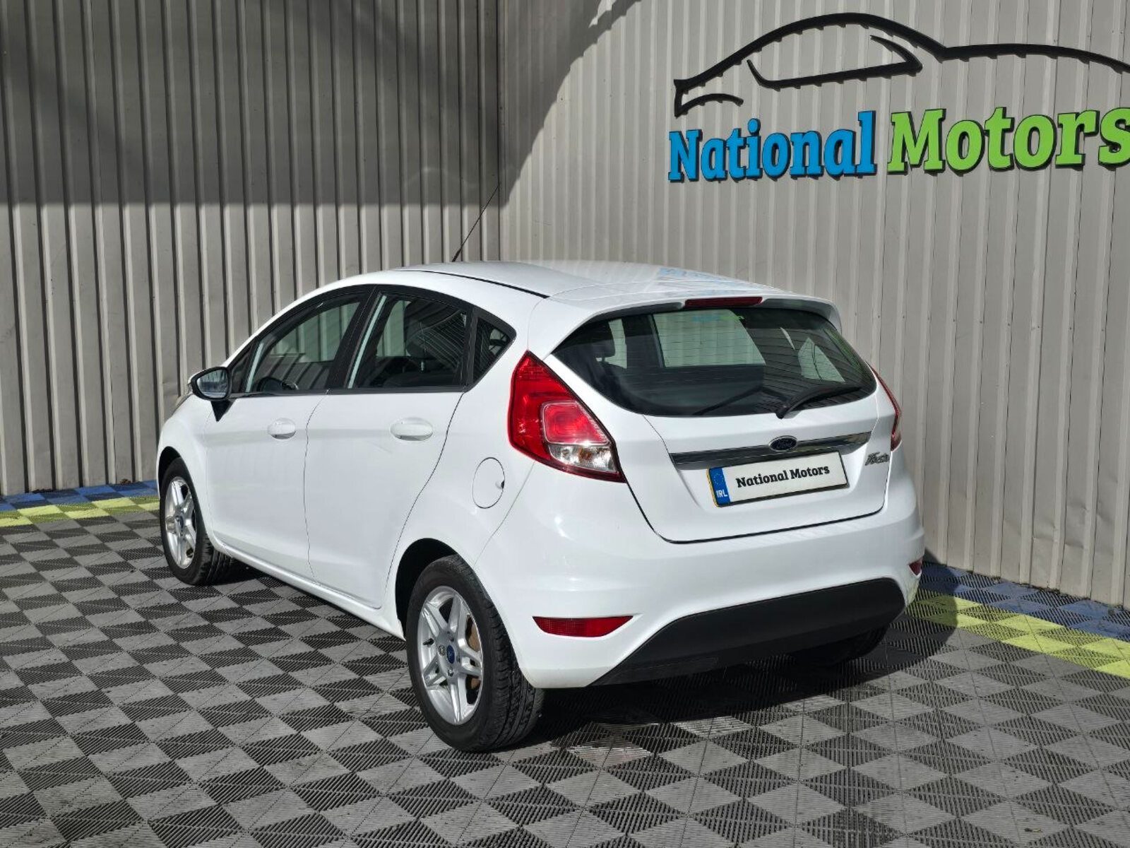 2014 Ford Fiesta ZETEC 1.2 PETROL - Image 6