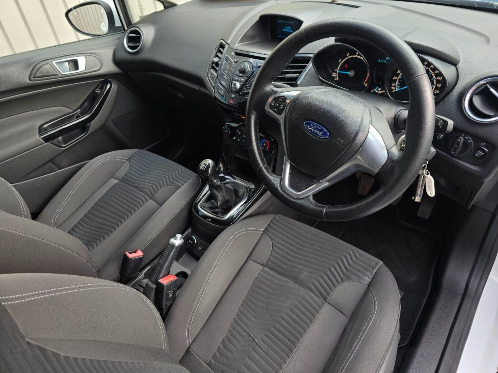 2014 Ford Fiesta ZETEC 1.2 PETROL - Image 13