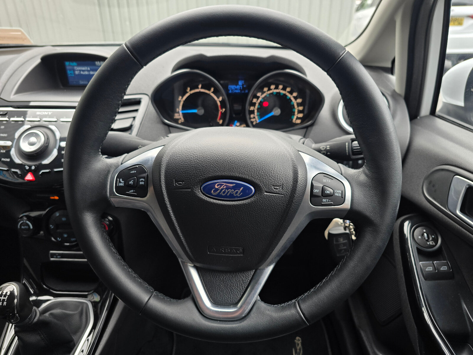 2014 Ford Fiesta TITANIUM 1.0 PETROL - Image 17