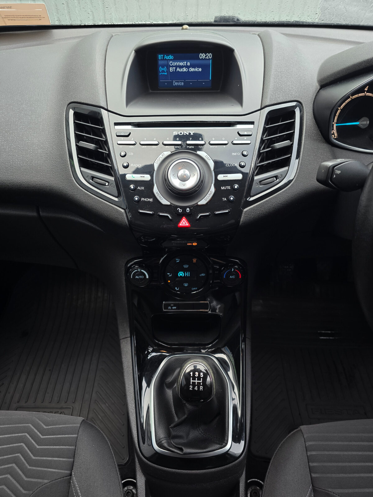 2014 Ford Fiesta TITANIUM 1.0 PETROL - Image 13