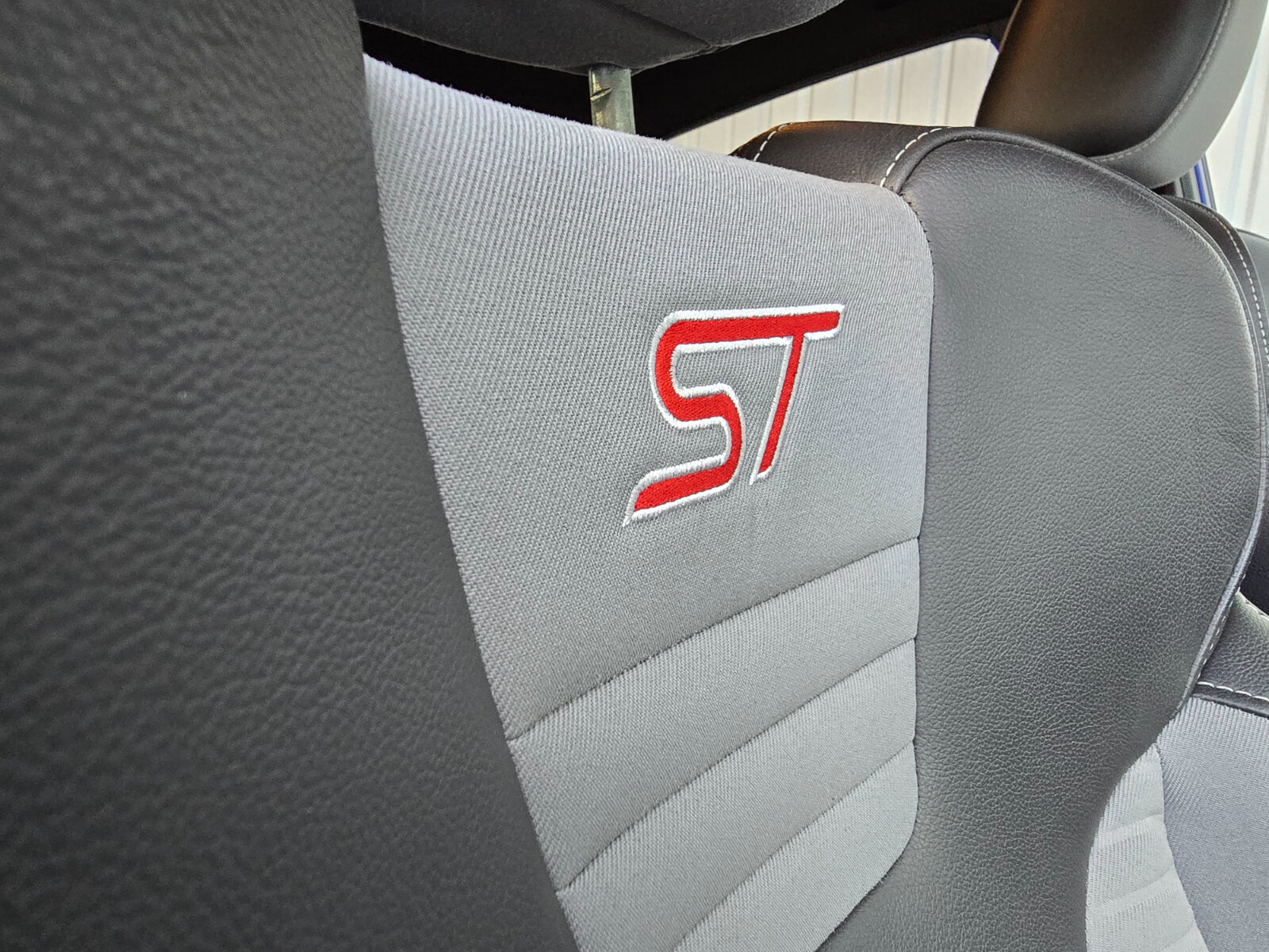 2014 Ford Fiesta ST-3 1.6 PETROL - Image 14