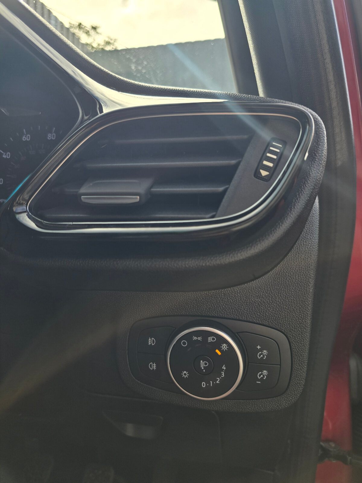 2018 Ford Fiesta TITANIUM 1.0 PETROL - Image 18