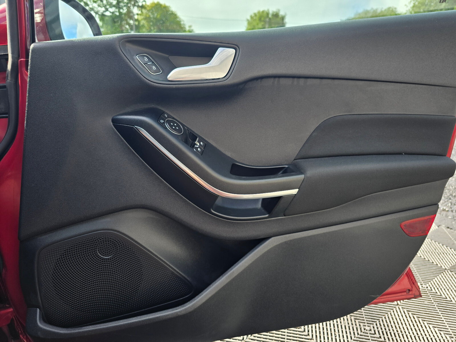 2018 Ford Fiesta TITANIUM 1.0 PETROL - Image 19