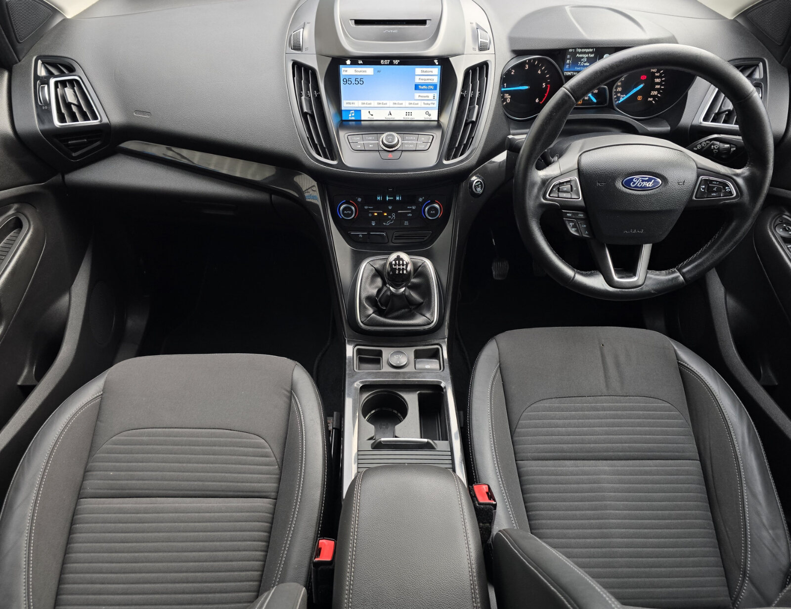 2019 Ford Kuga TITANIUM 1.5 TDCi - Image 10