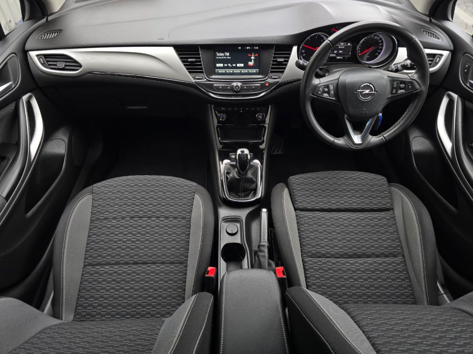 2021 Opel Astra 1.5 D - Image 11