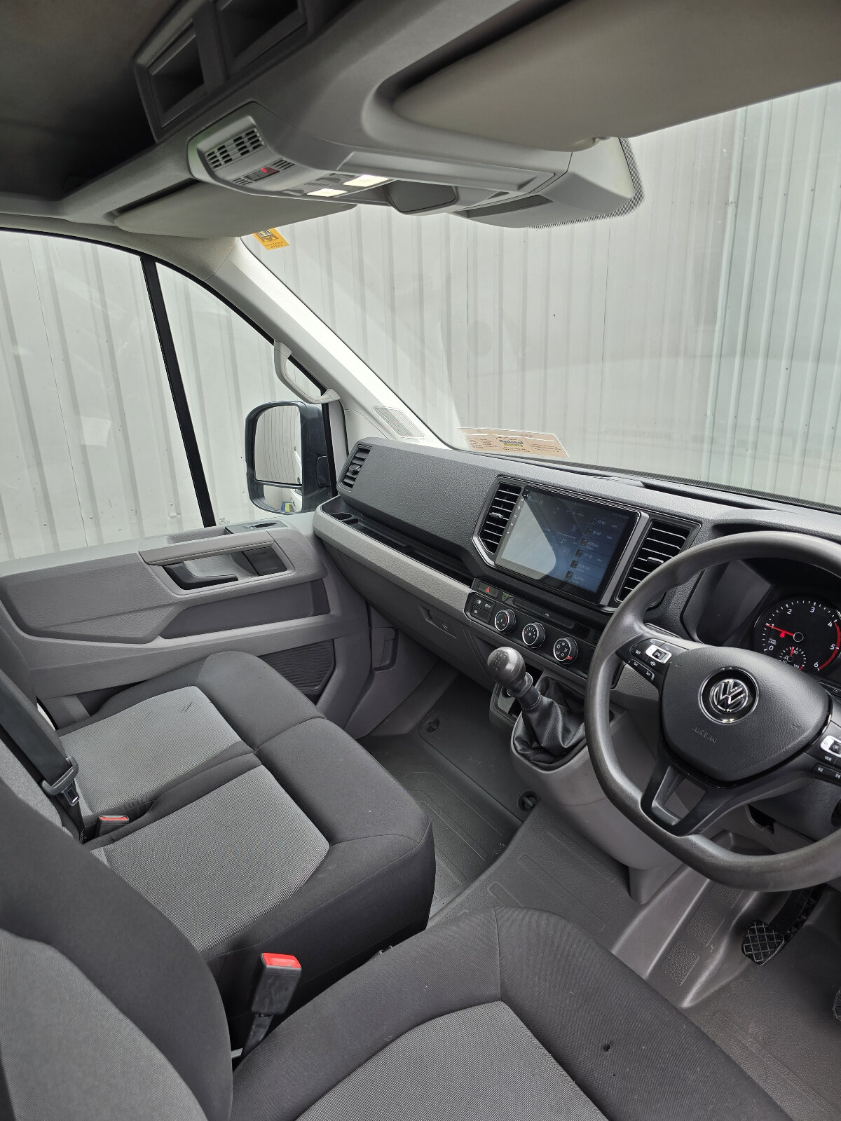 2023 Volkswagen Crafter 2.0D - Image 10