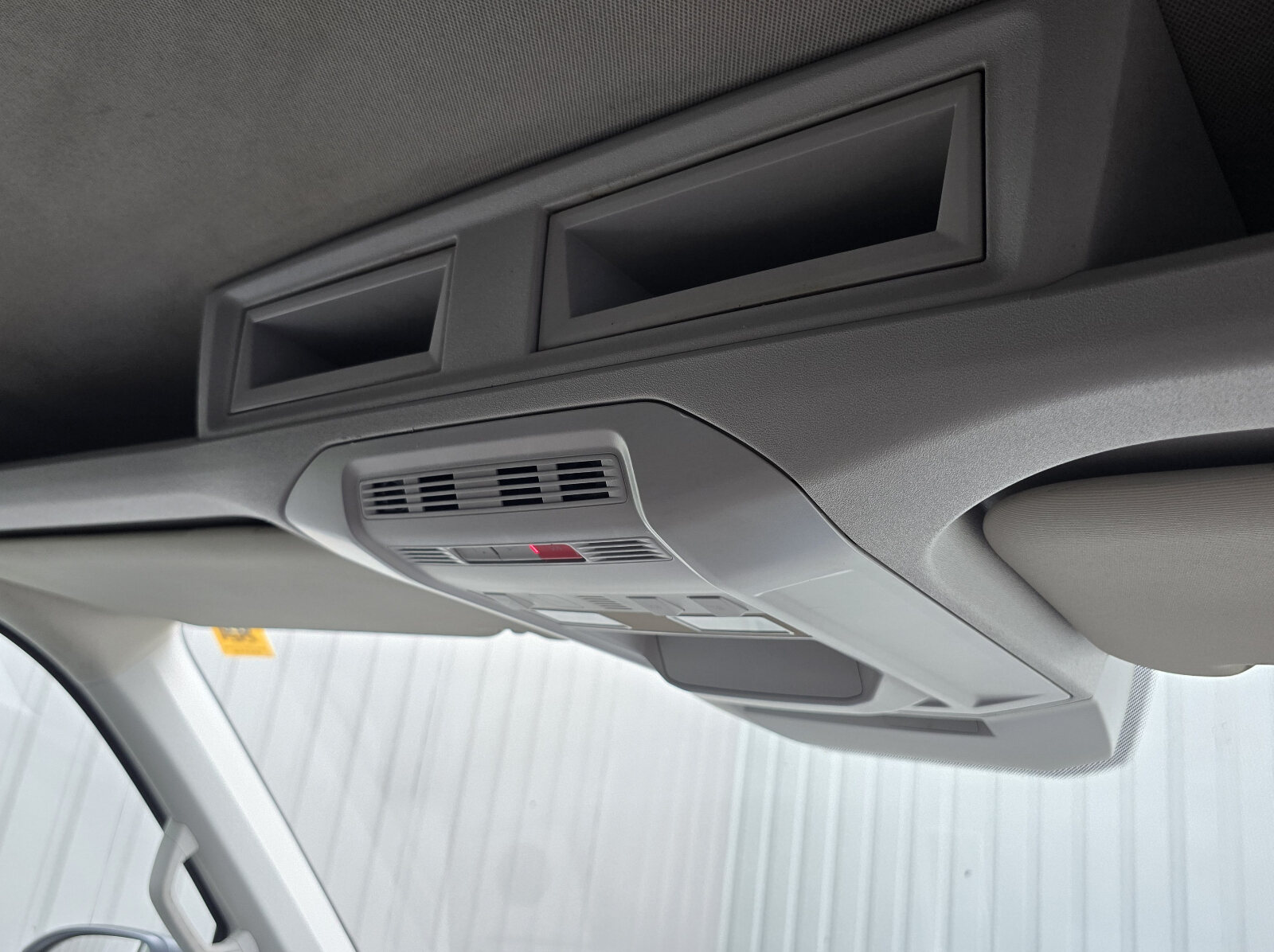 2023 Volkswagen Crafter 2.0D - Image 17