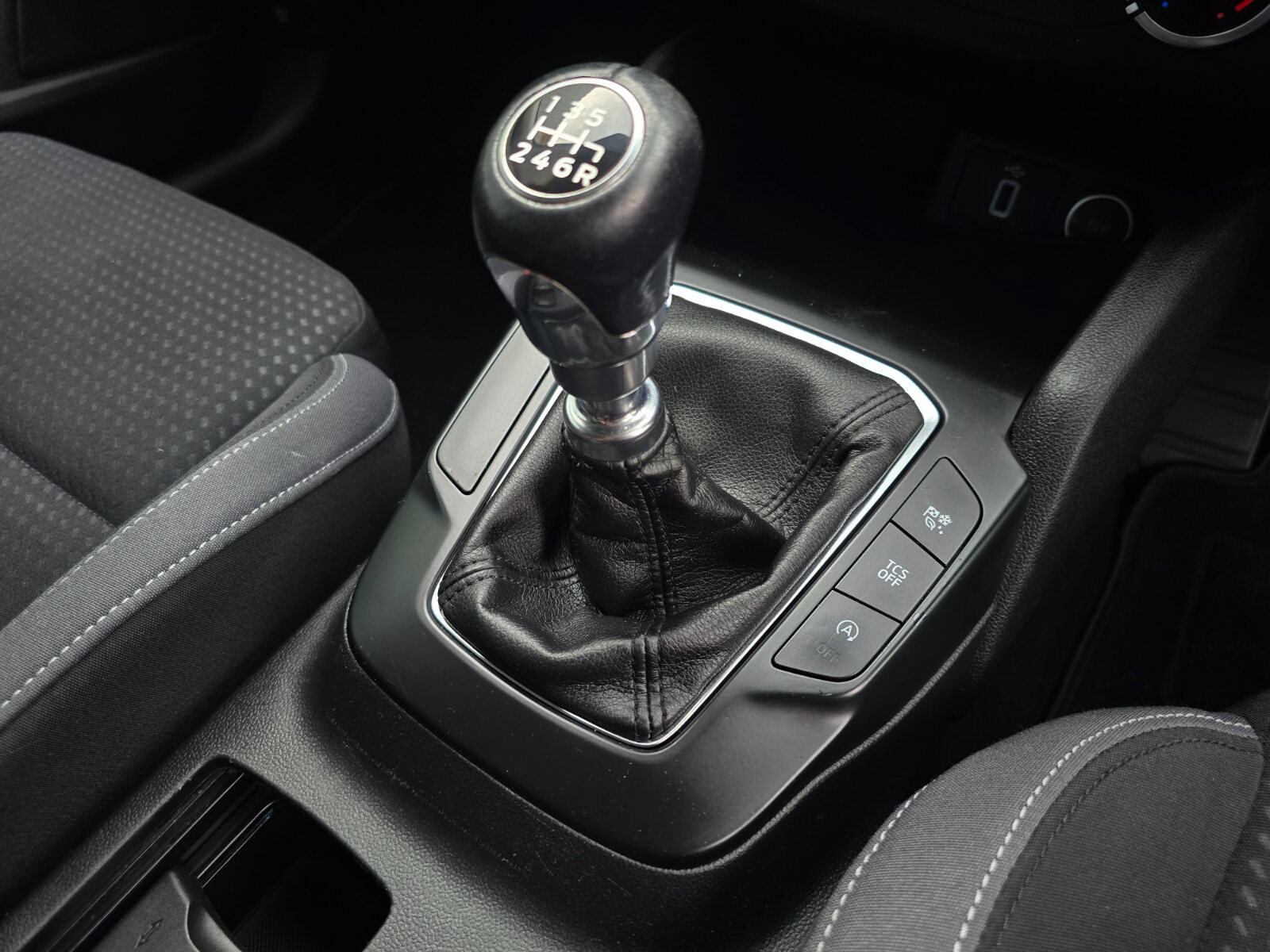 2019 Ford Focus 1.0 PETROL - Image 16
