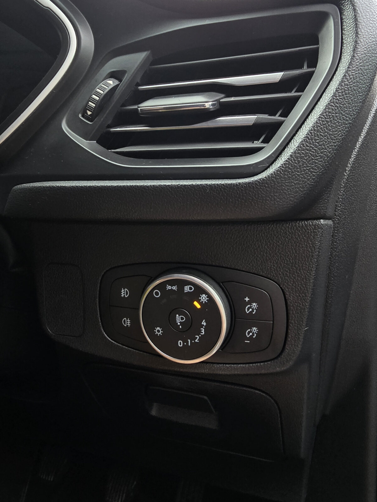 2019 Ford Focus 1.0 PETROL - Image 20