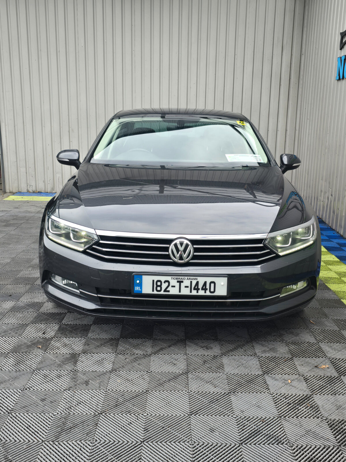 2018 Volkswagen Passat 2.0 TDI 18" wheels Highline - Image 9
