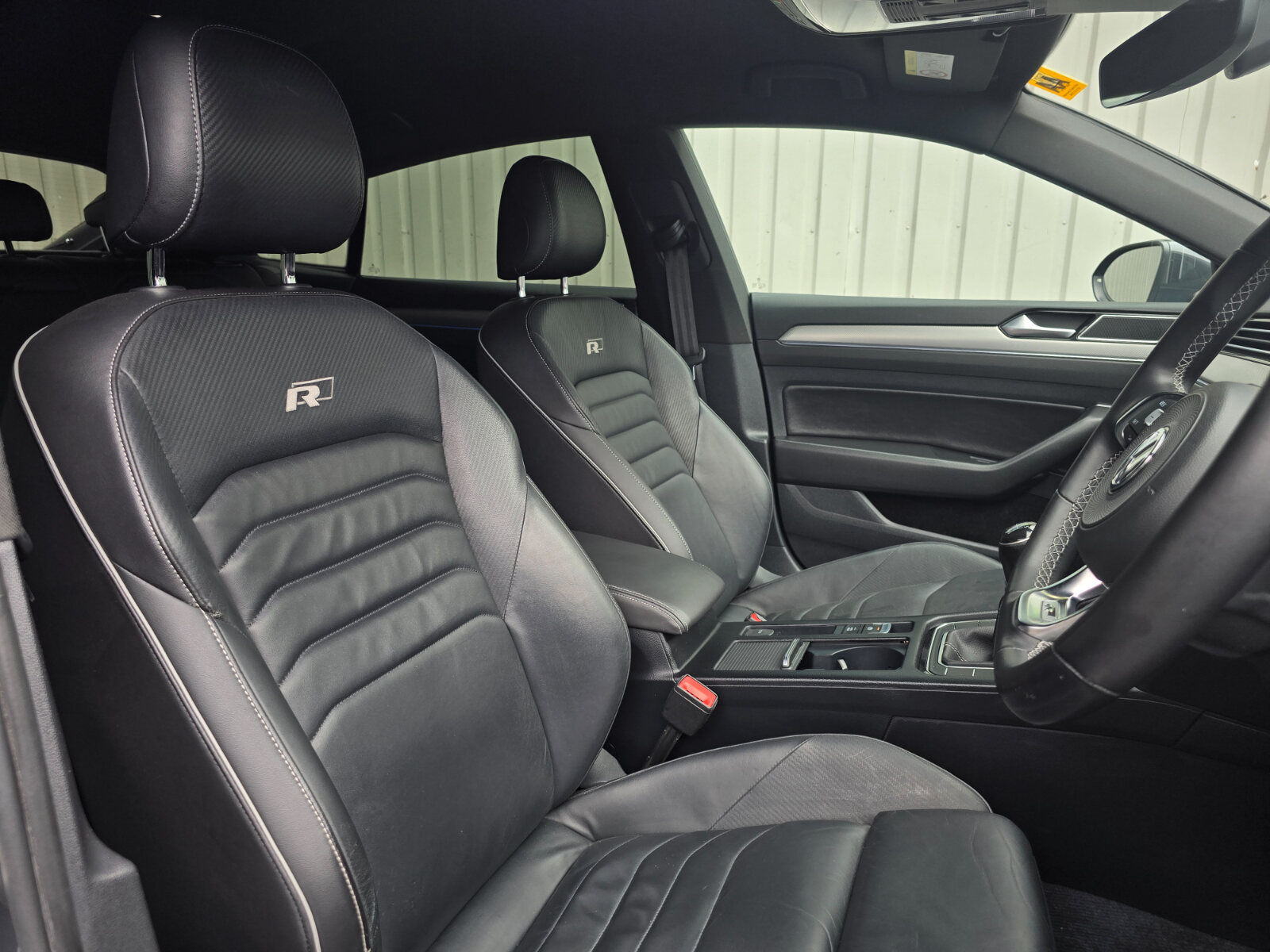 2018  Volkswagen Arteon 2.0TDI R-LINE - Image 13