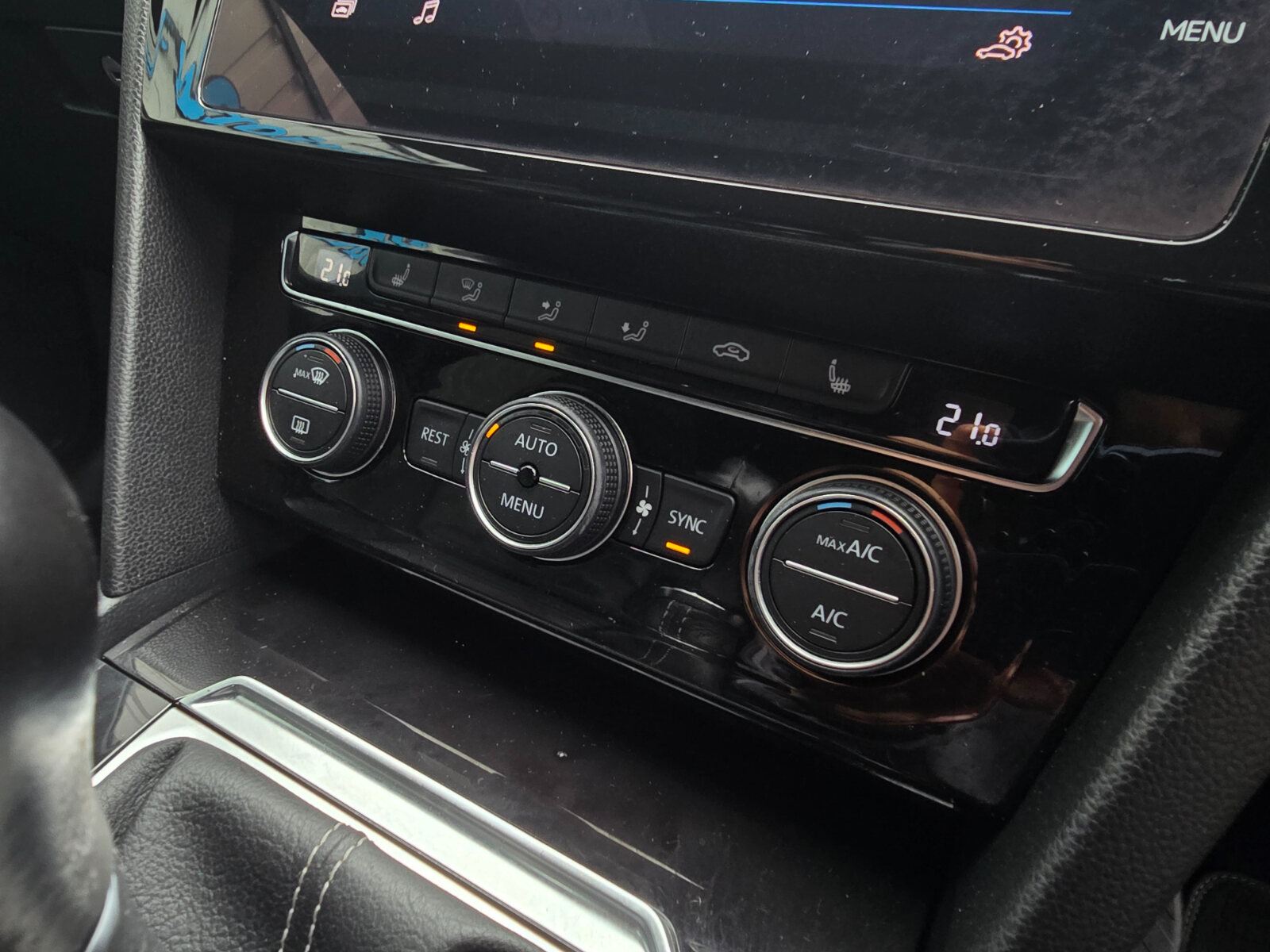 2018  Volkswagen Arteon 2.0TDI R-LINE - Image 19