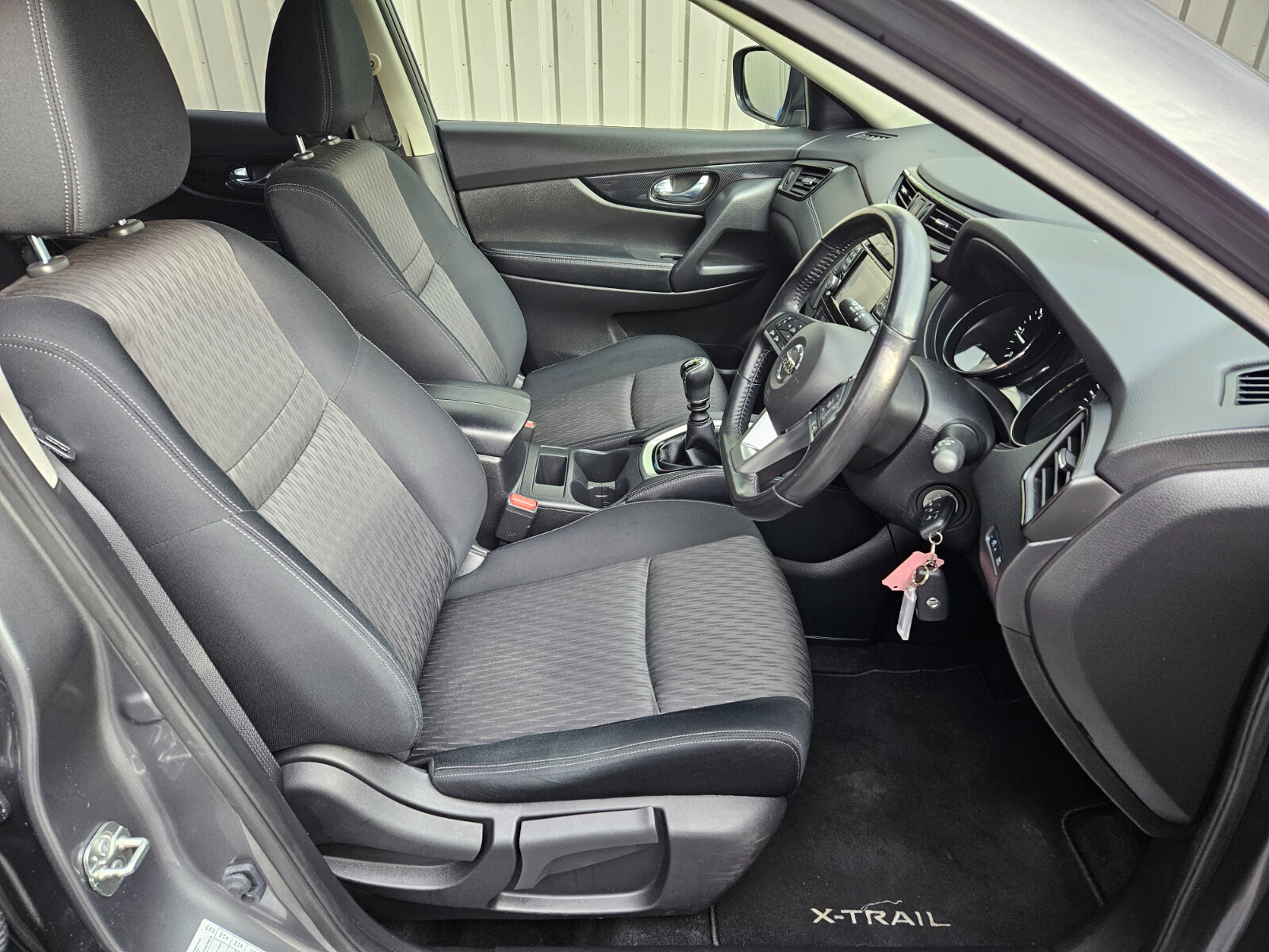 2020 Nissan X-Trail SV 1.7 DCi 5 Seater - Image 13