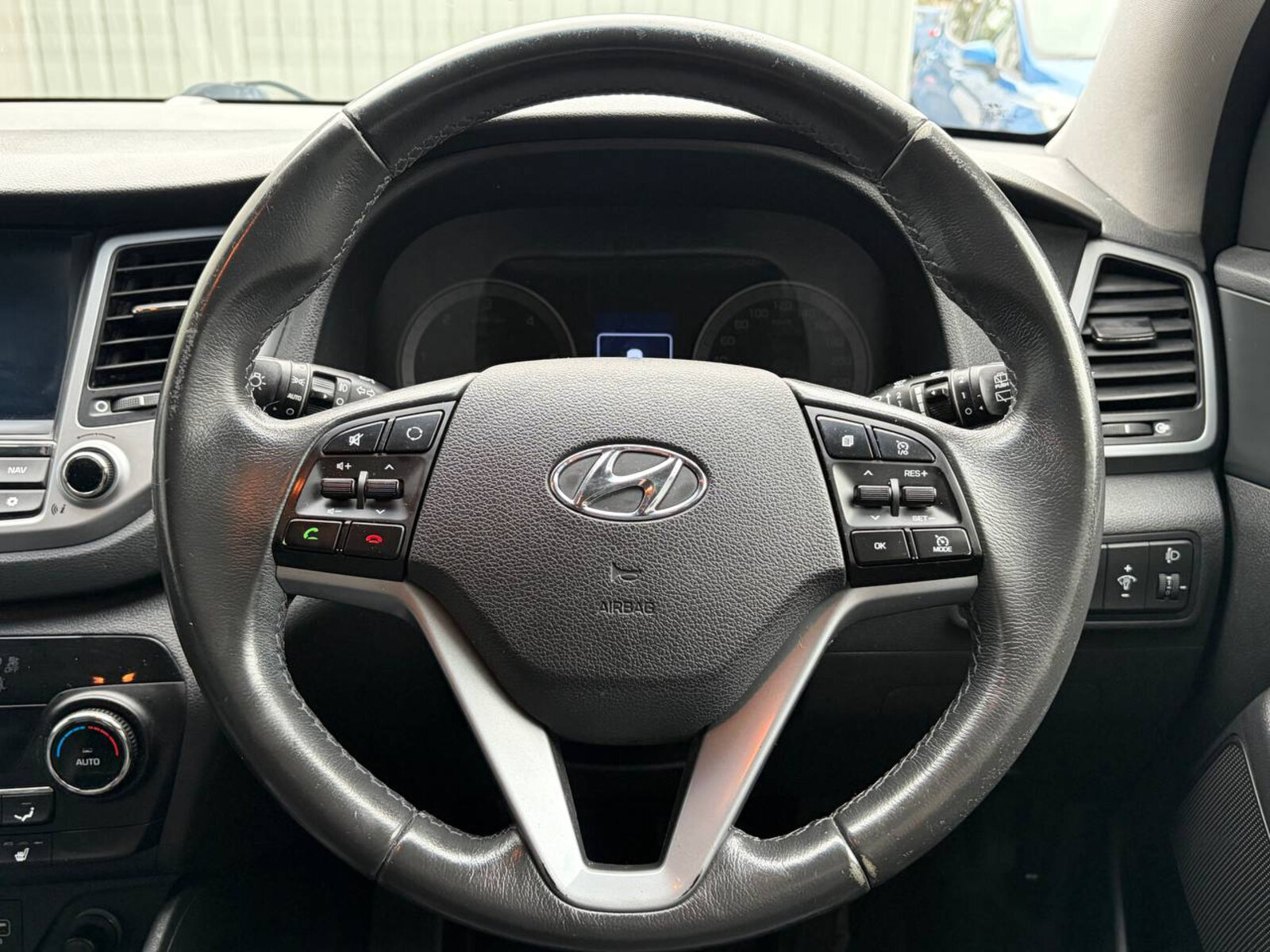 2016 Hyundai Tucson 1.7 D Executive - Image 11