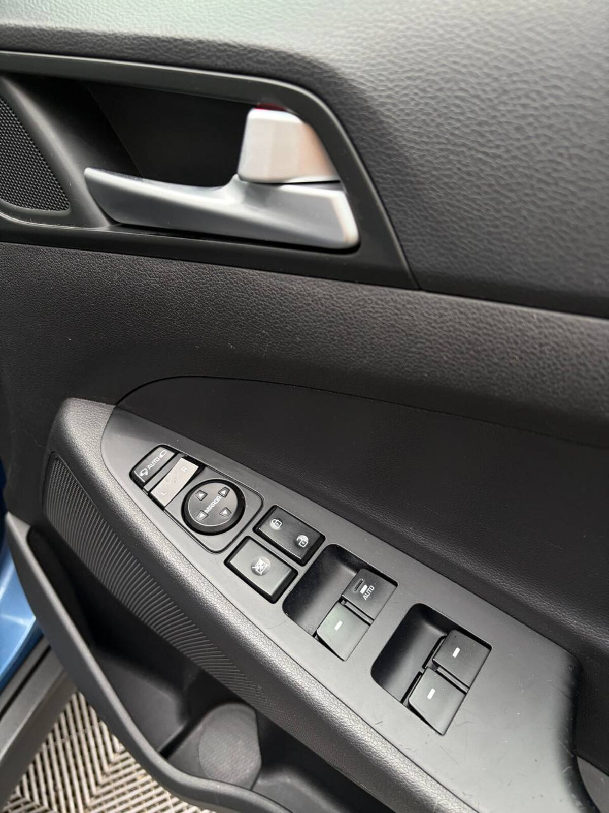 2016 Hyundai Tucson 1.7 D Executive - Image 19