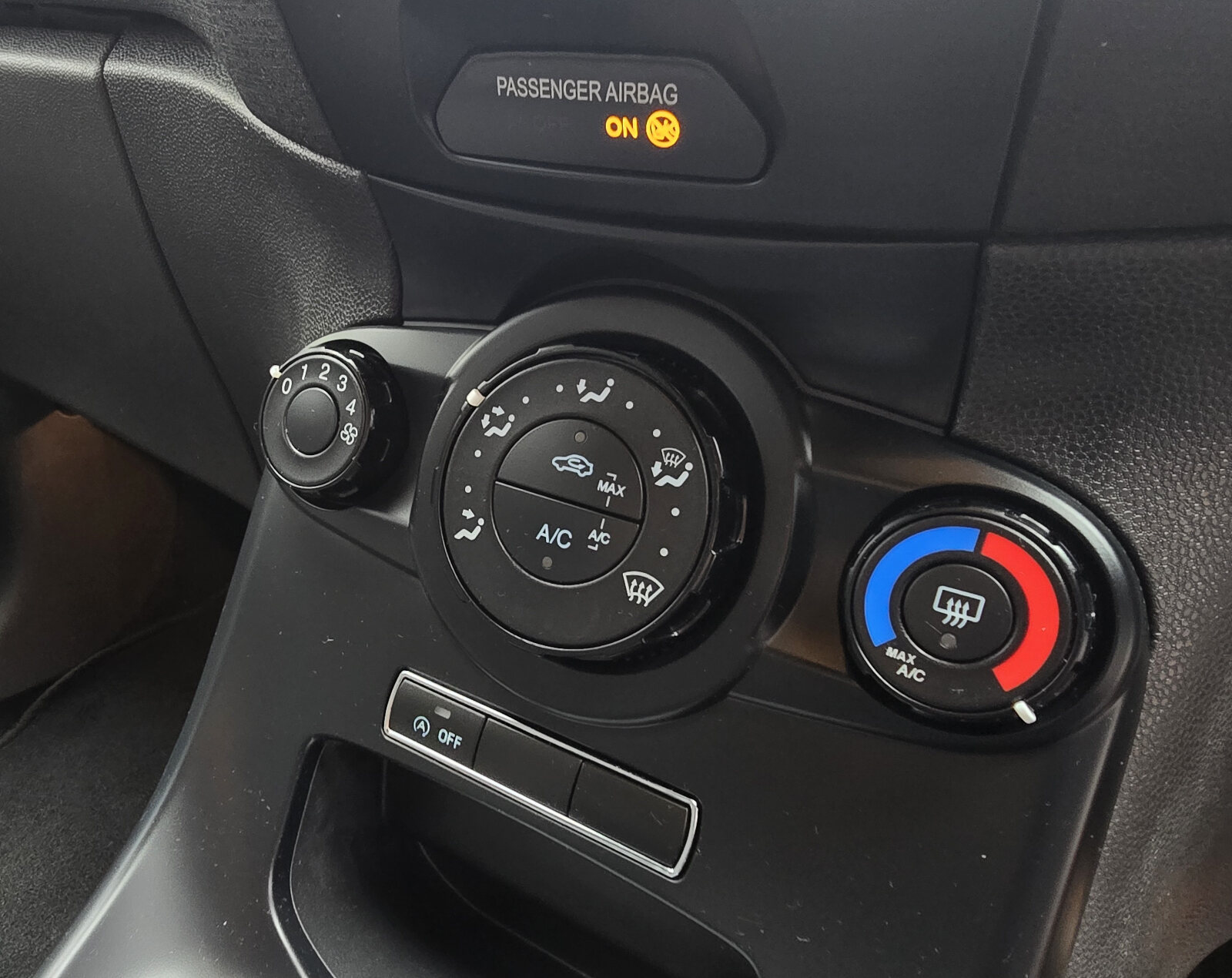2017 Ford Fiesta ST-LINE 1.0 PETROL - Image 10